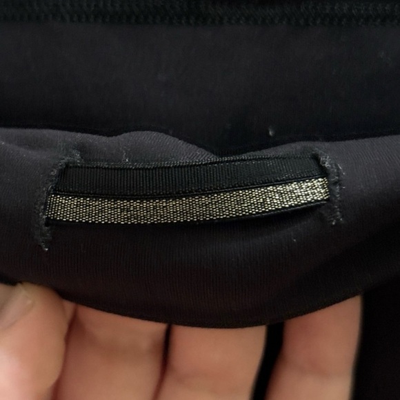 Lululemon Wunder Train High-Rise Tight 21" Special Edition Size 6 Embossed Logo - Picture 6 of 7